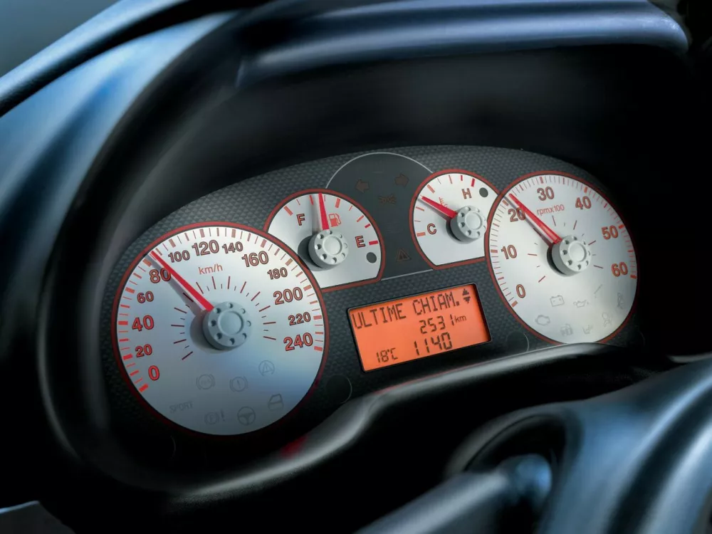 Автомобиль Fiat Punto III Grande Punto Хэтчбек (3 двери)