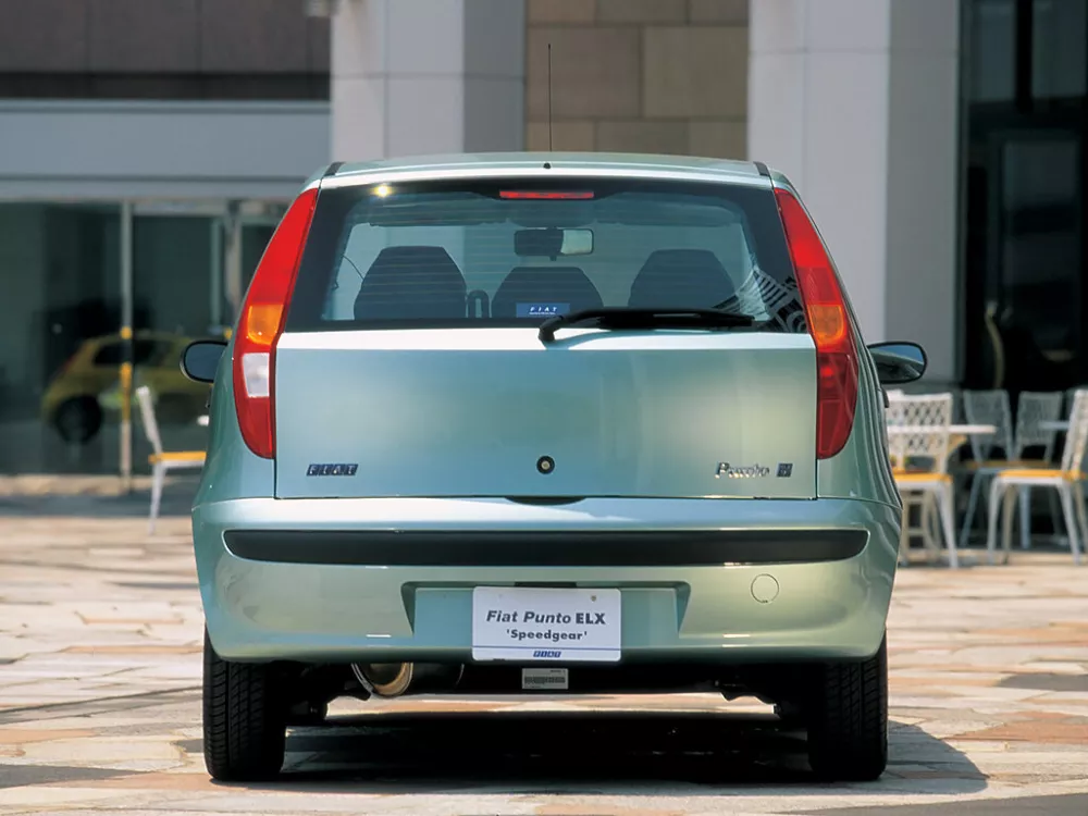 Автомобиль Fiat Punto II Хэтчбек (5 дверей)