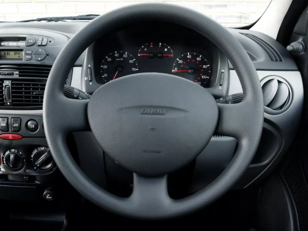 Автомобиль Fiat Punto II Хэтчбек (5 дверей)