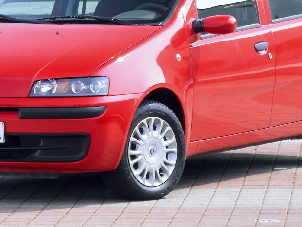 Автомобиль Fiat Punto II Хэтчбек (5 дверей)