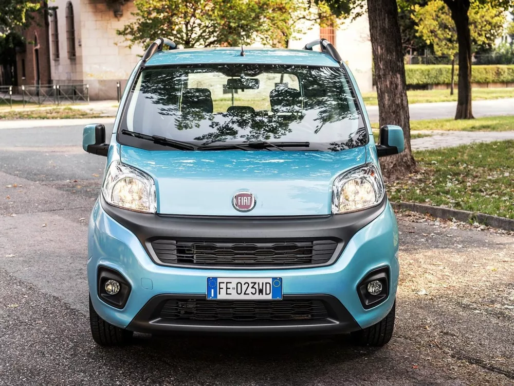 Автомобиль Fiat Qubo I Рестайлинг Компактвэн