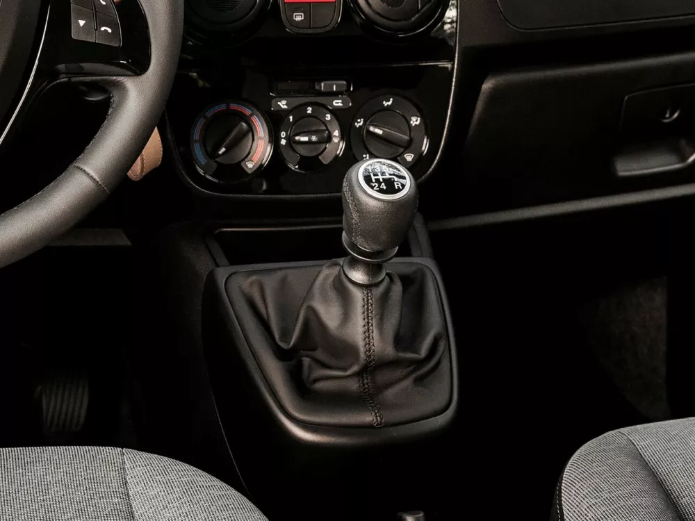 Автомобиль Fiat Qubo I Рестайлинг Компактвэн
