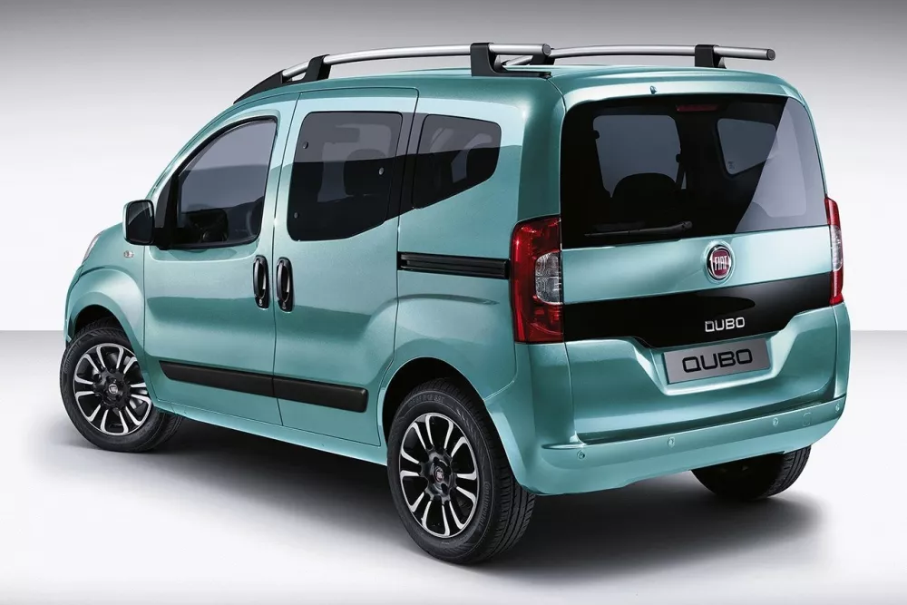 Автомобиль Fiat Qubo I Рестайлинг Компактвэн