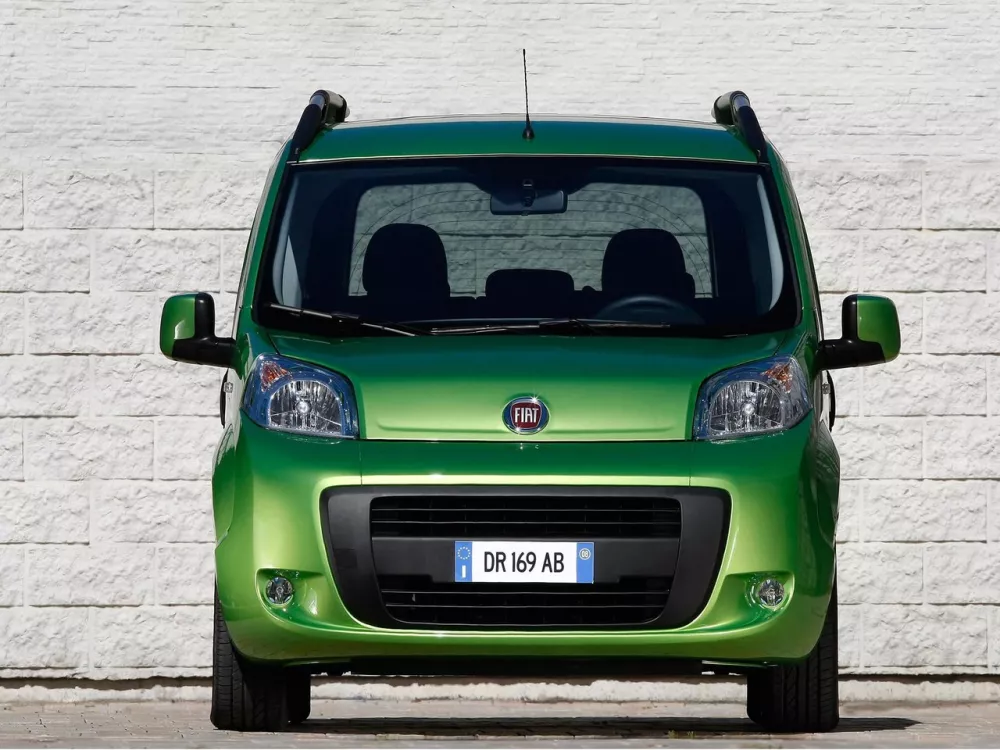 Автомобиль Fiat Qubo I Компактвэн