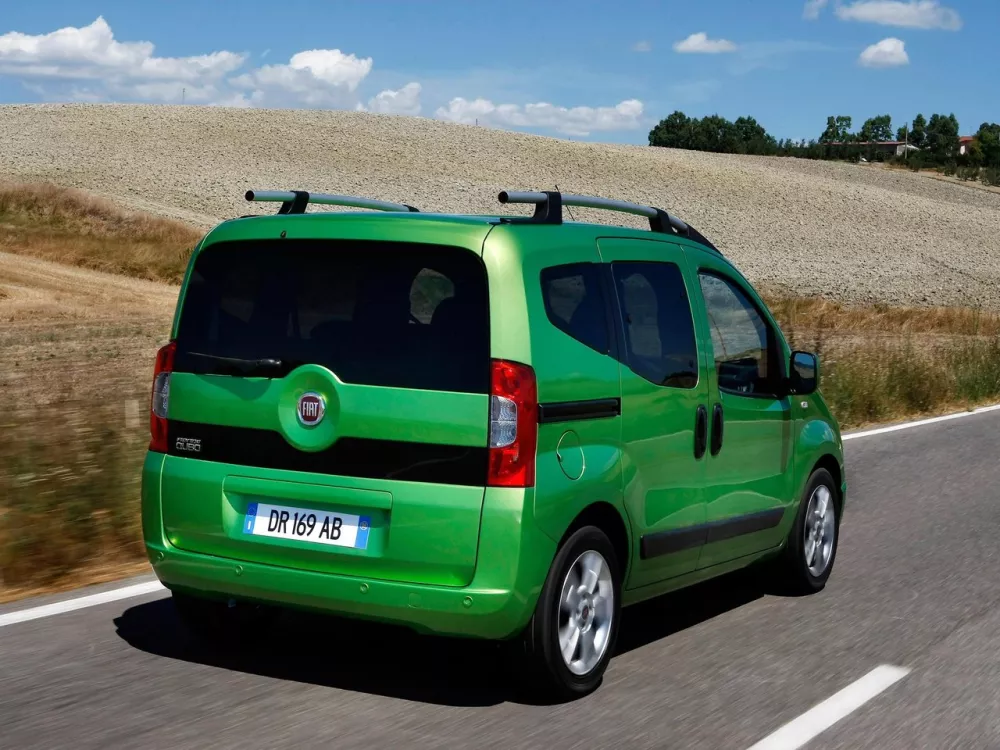 Автомобиль Fiat Qubo I Компактвэн