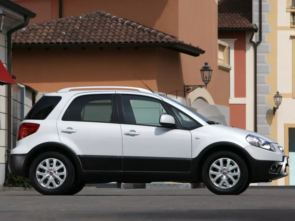 Автомобиль Fiat Sedici Хэтчбек (5 дверей)