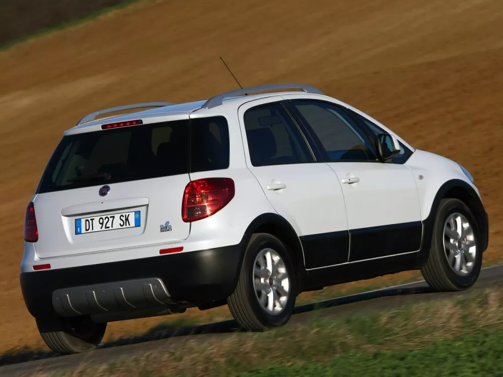Автомобиль Fiat Sedici Хэтчбек (5 дверей)