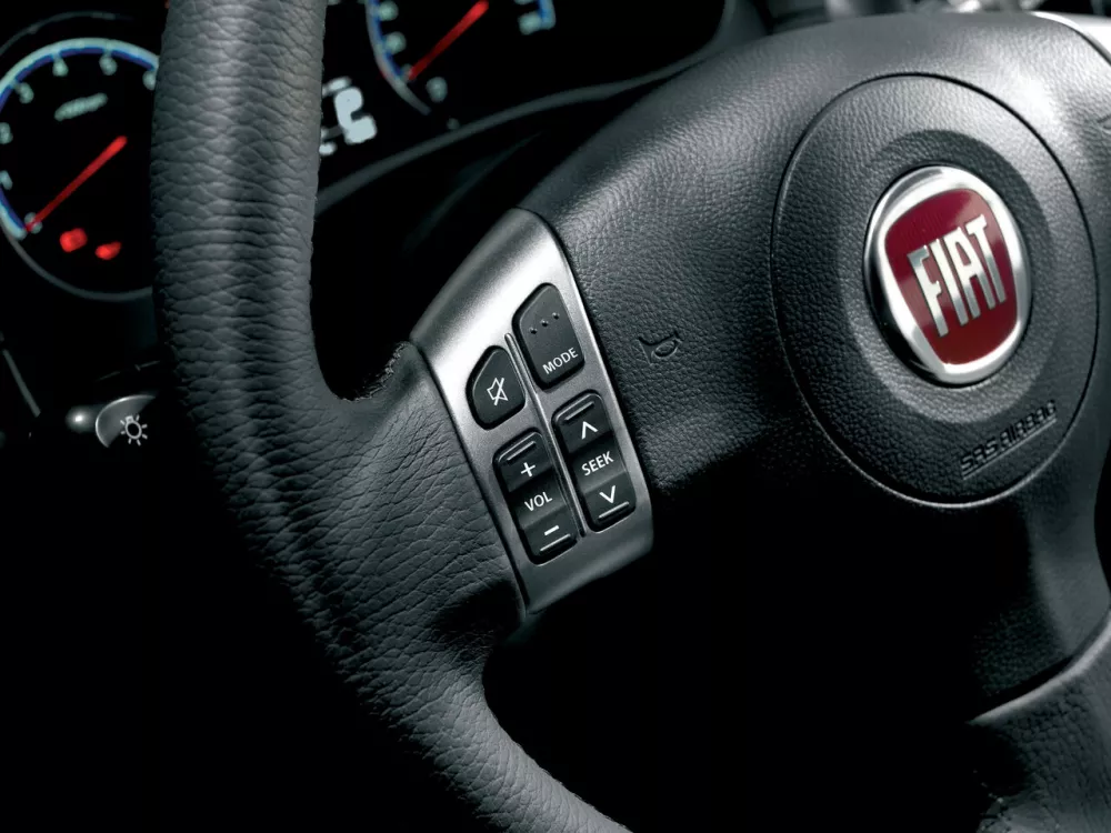 Автомобиль Fiat Sedici Хэтчбек (5 дверей)