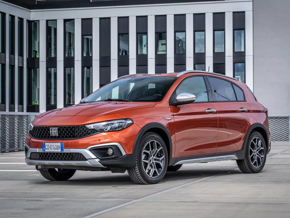 Автомобиль Fiat Tipo 356 Рестайлинг Хэтчбек (5 дверей) Cross