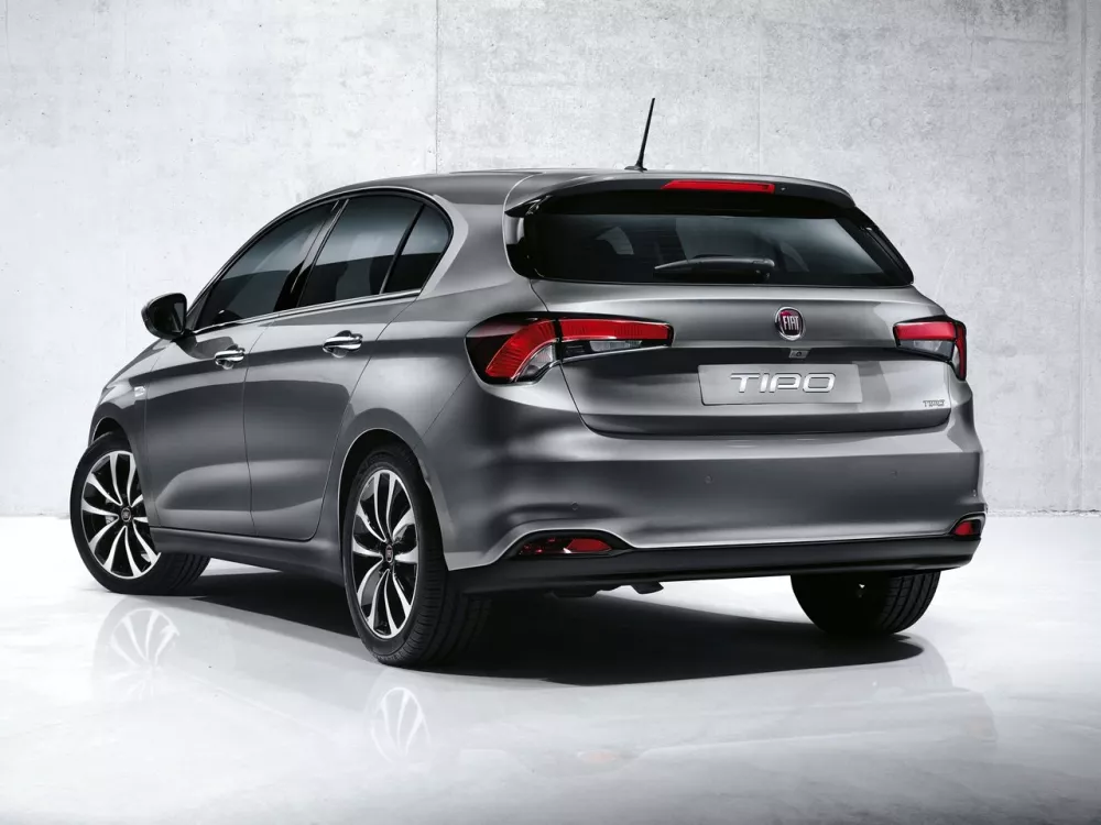 Автомобиль Fiat Tipo 356 Хэтчбек (5 дверей)