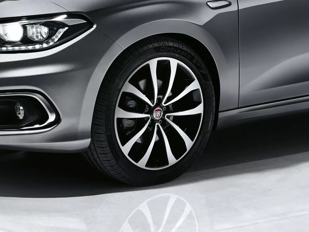 Автомобиль Fiat Tipo 356 Хэтчбек (5 дверей)