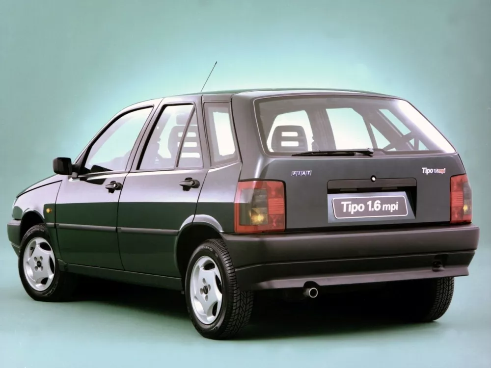 Автомобиль Fiat Tipo 160 Хэтчбек (5 дверей)