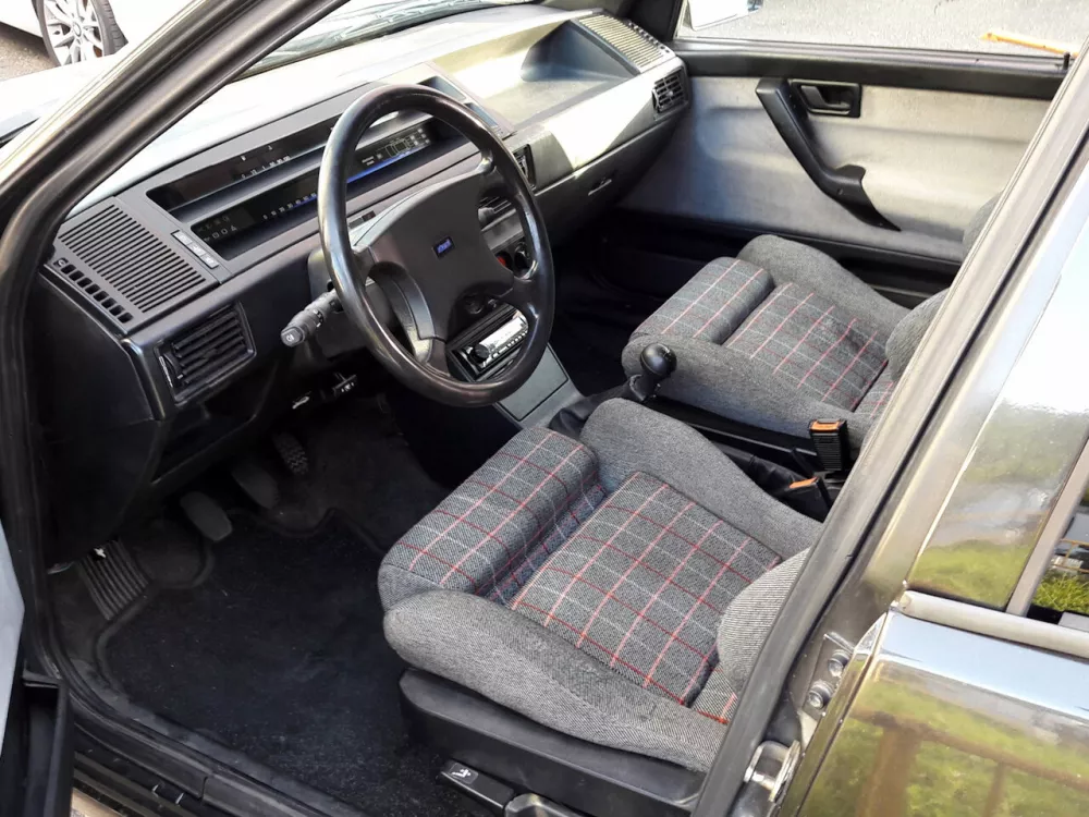 Автомобиль Fiat Tipo 160 Хэтчбек (5 дверей)