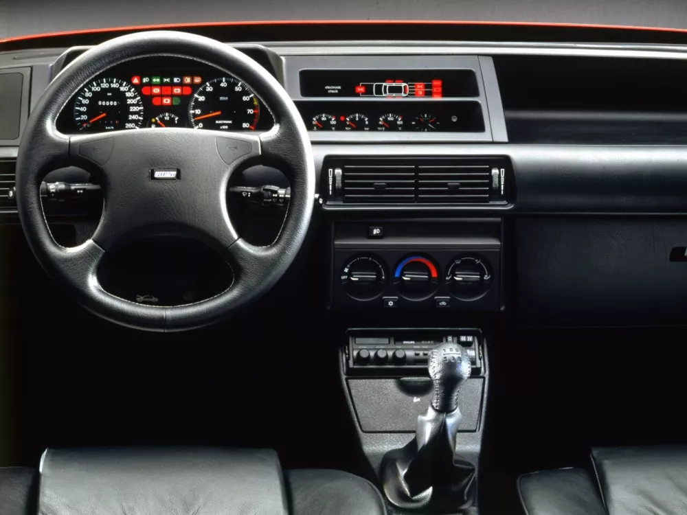 Автомобиль Fiat Tipo 160 Хэтчбек (3 двери)