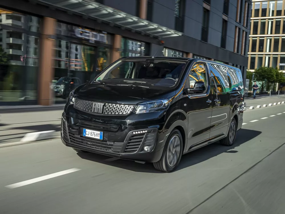 Автомобиль Fiat Ulysse III Минивэн L3