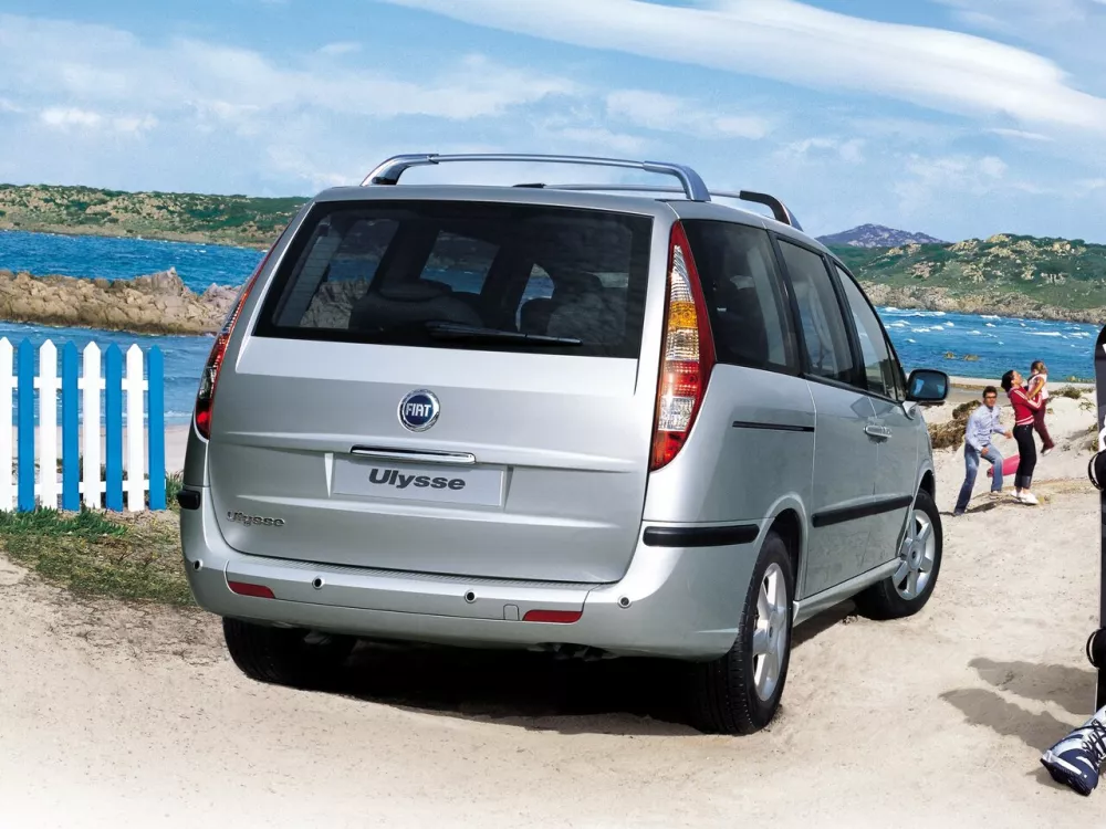 Автомобиль Fiat Ulysse II Компактвэн