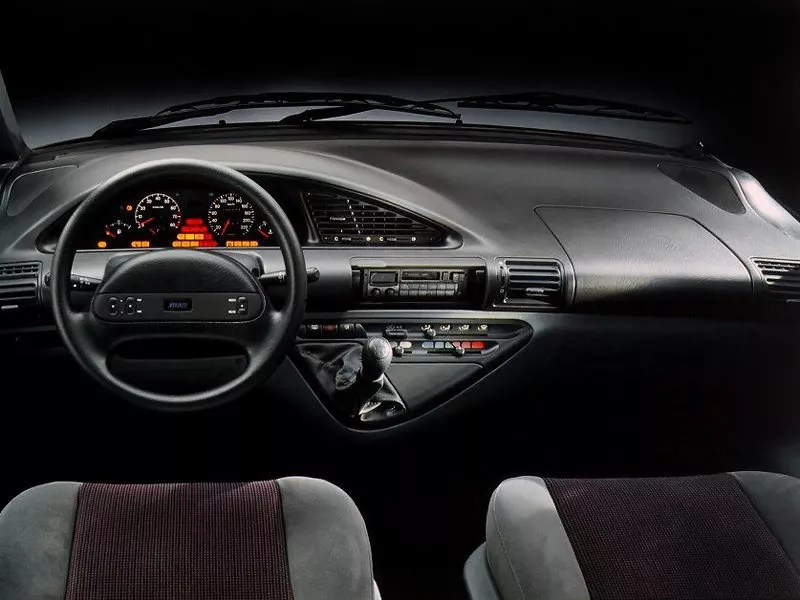 Автомобиль Fiat Ulysse I Компактвэн