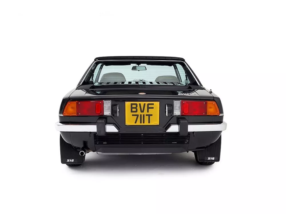 Автомобиль Fiat X 1/9 Тарга