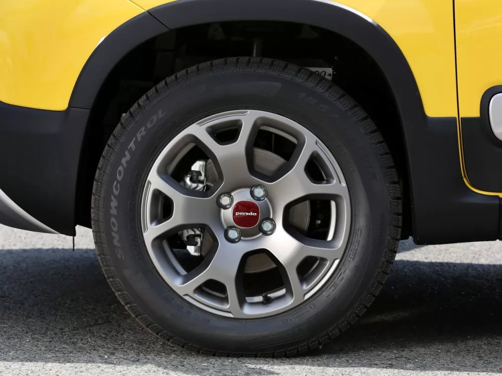 Автомобиль Fiat Panda III Хэтчбек (5 дверей) Cross
