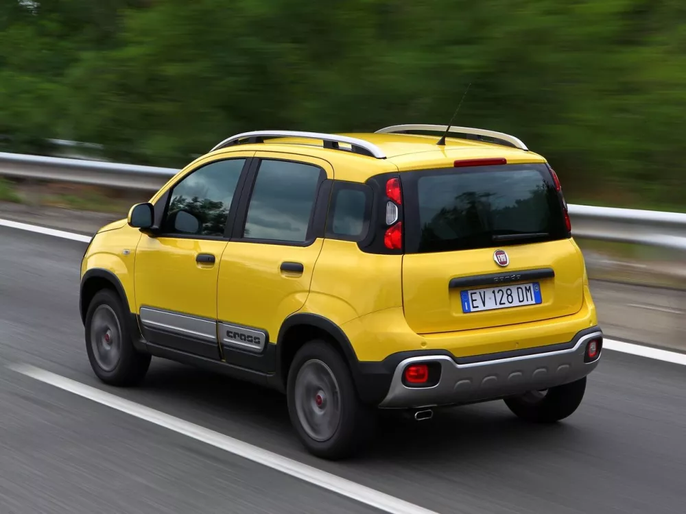 Автомобиль Fiat Panda III Хэтчбек (5 дверей) Cross