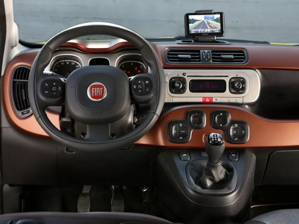 Автомобиль Fiat Panda III Хэтчбек (5 дверей) Cross