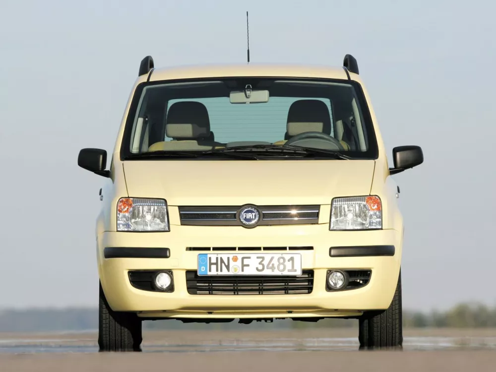 Автомобиль Fiat Panda II Хэтчбек (5 дверей)