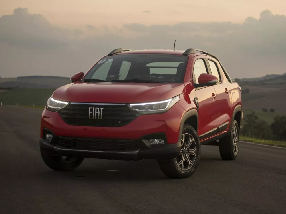 Автомобиль Fiat Strada II Пикап Двойная кабина
