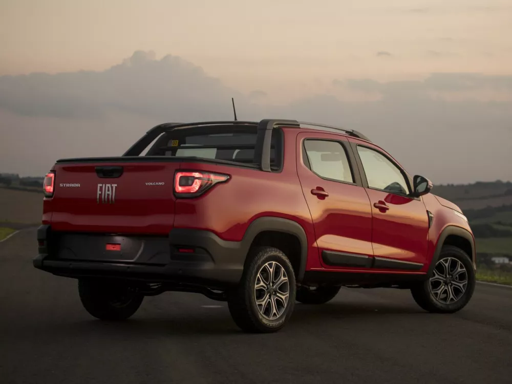 Автомобиль Fiat Strada II Пикап Двойная кабина
