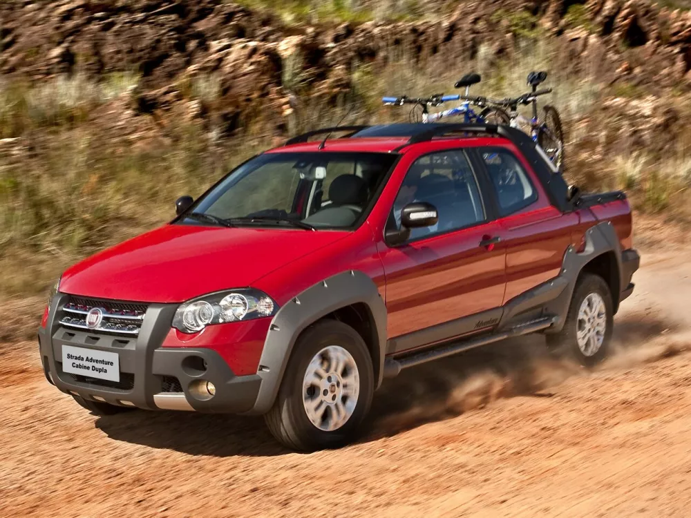 Автомобиль Fiat Strada I Рестайлинг 3 Пикап Полуторная кабина