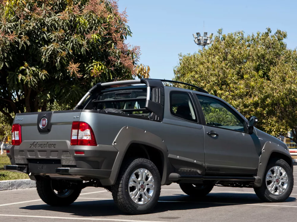 Автомобиль Fiat Strada I Рестайлинг 3 Пикап Полуторная кабина