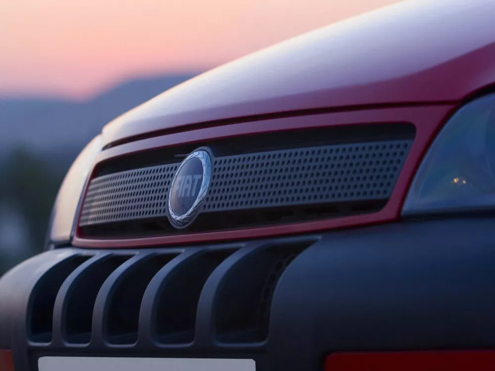 Автомобиль Fiat Strada I Рестайлинг 2 Пикап Одинарная кабина