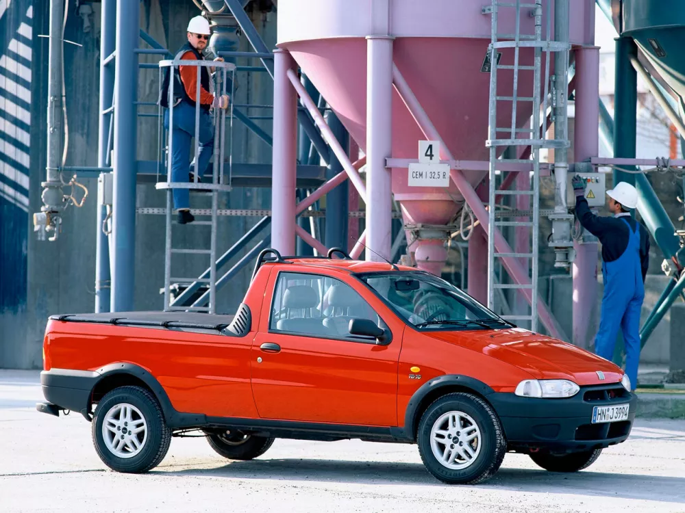 Автомобиль Fiat Strada I Пикап Одинарная кабина