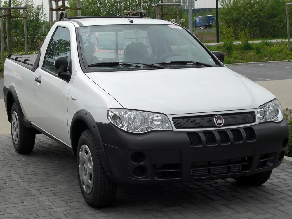 Автомобиль Fiat Strada I Пикап Одинарная кабина