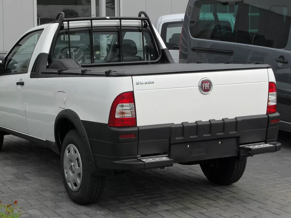 Автомобиль Fiat Strada I Пикап Одинарная кабина