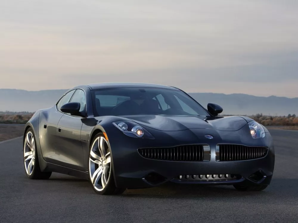 Автомобиль Fisker Karma Седан
