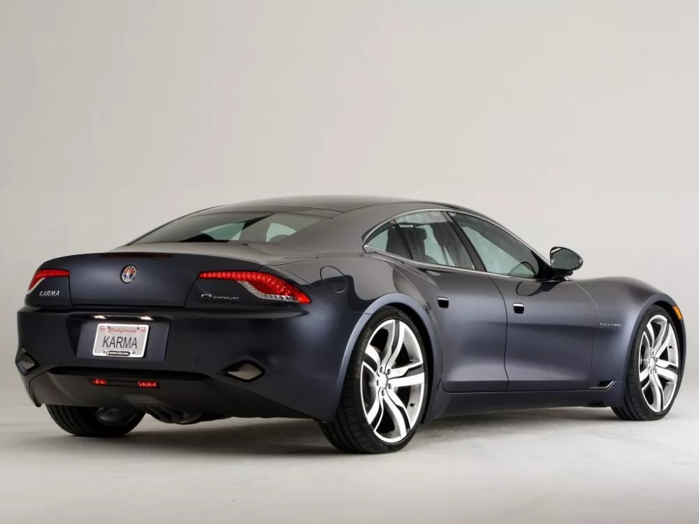 Автомобиль Fisker Karma Седан