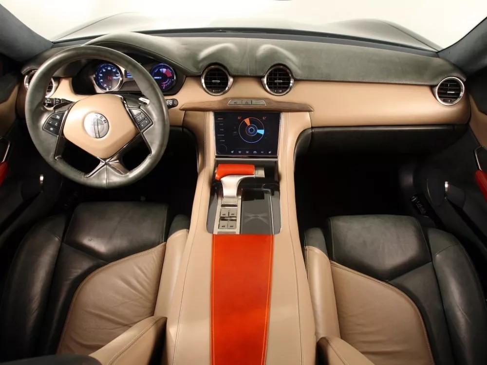 Автомобиль Fisker Karma Седан