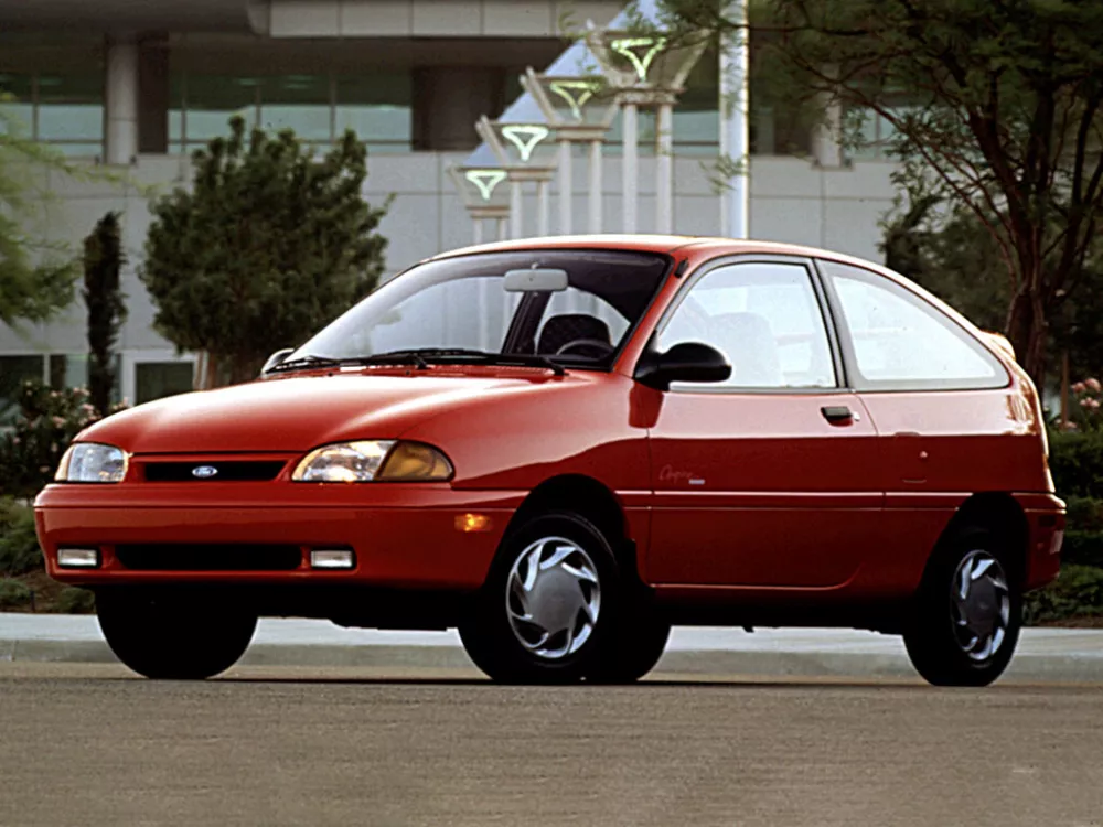 Автомобиль Ford Aspire Хэтчбек (3 двери)