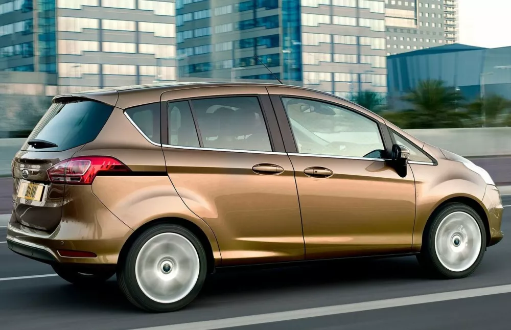 Автомобиль Ford B-MAX Компактвэн