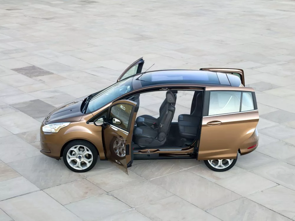 Автомобиль Ford B-MAX Компактвэн