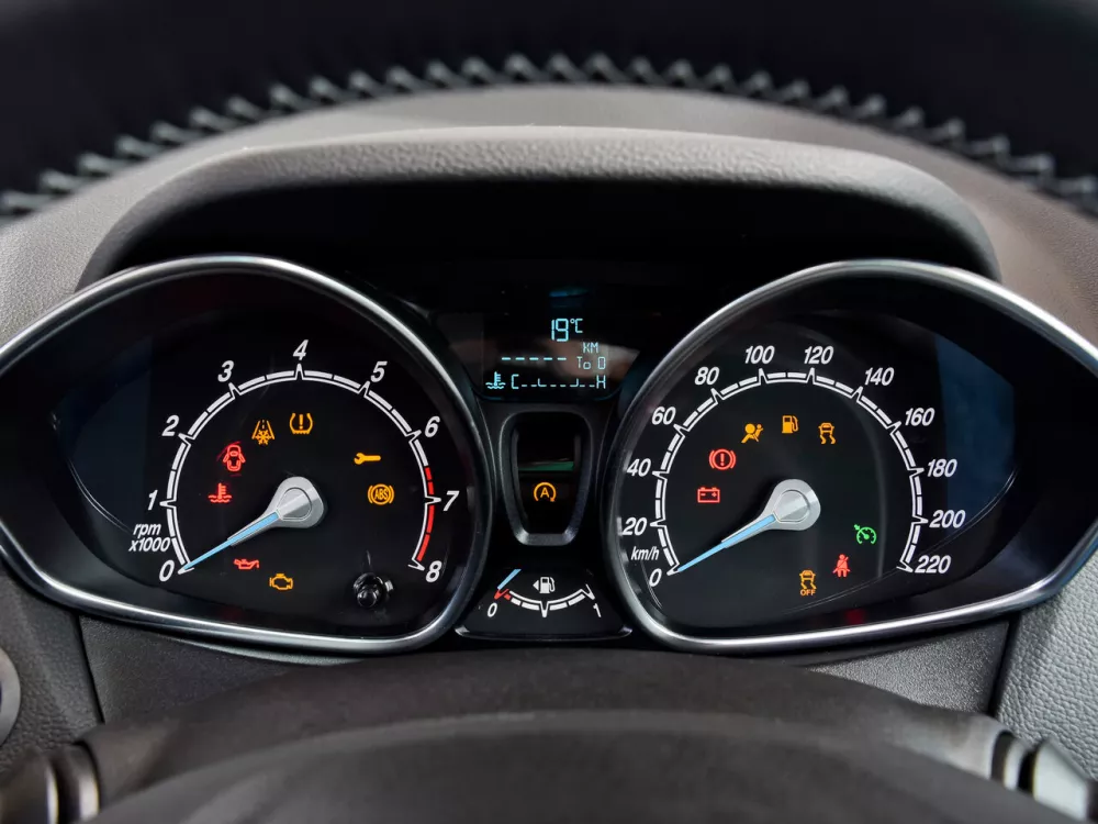 Автомобиль Ford B-MAX Компактвэн