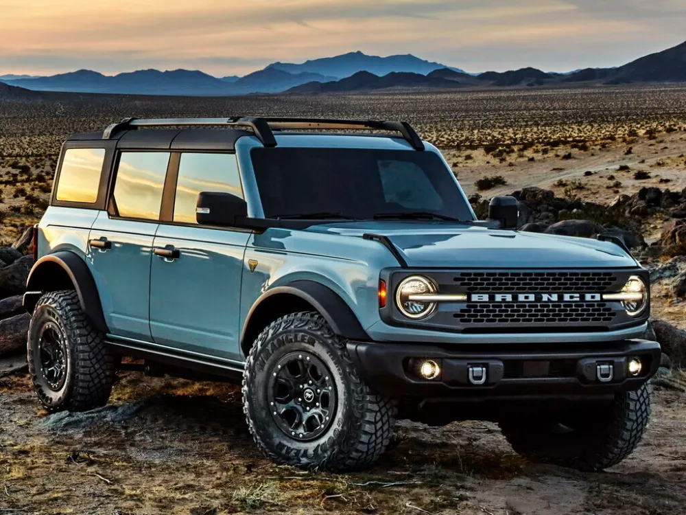 Автомобиль Ford Bronco VI Внедорожник (5 дверей)