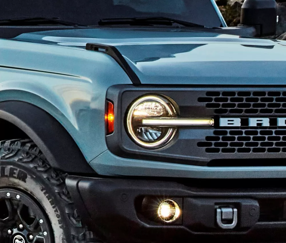 Автомобиль Ford Bronco VI Внедорожник (5 дверей)