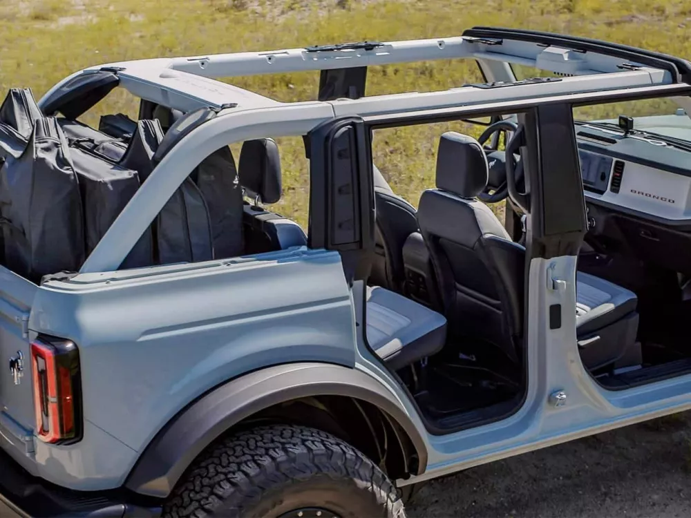 Автомобиль Ford Bronco VI Внедорожник (5 дверей)
