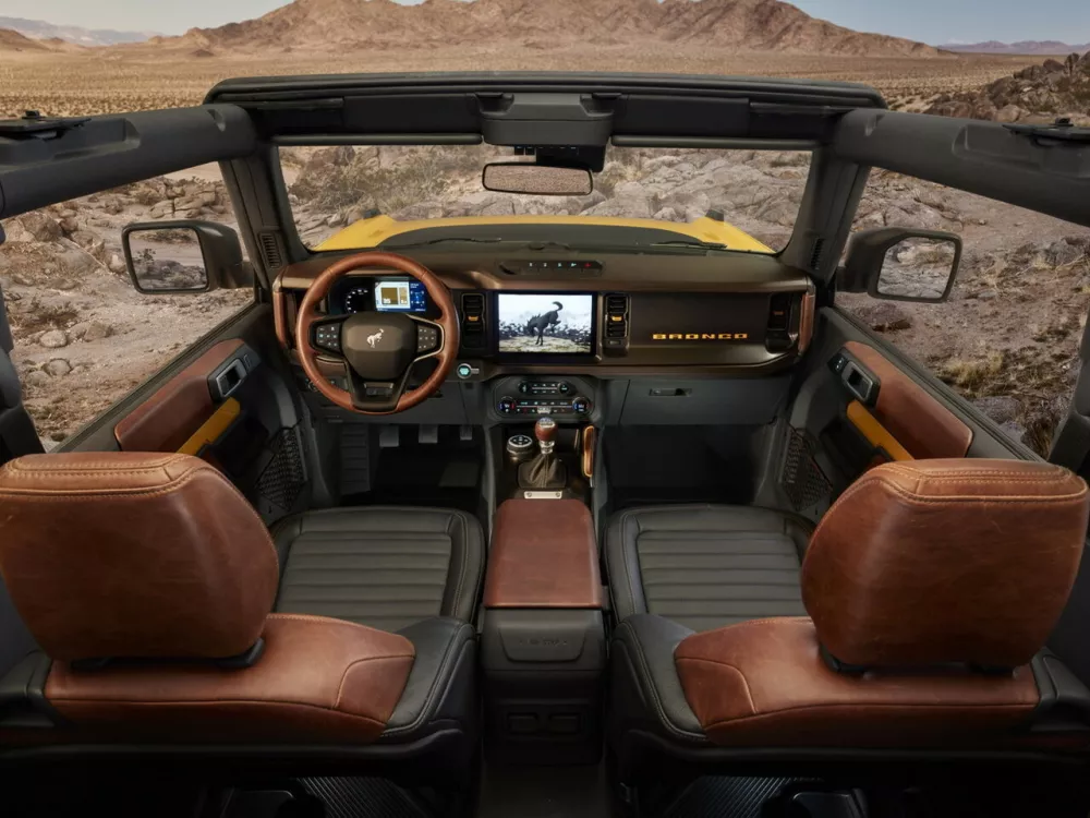Автомобиль Ford Bronco VI Внедорожник (3 двери)