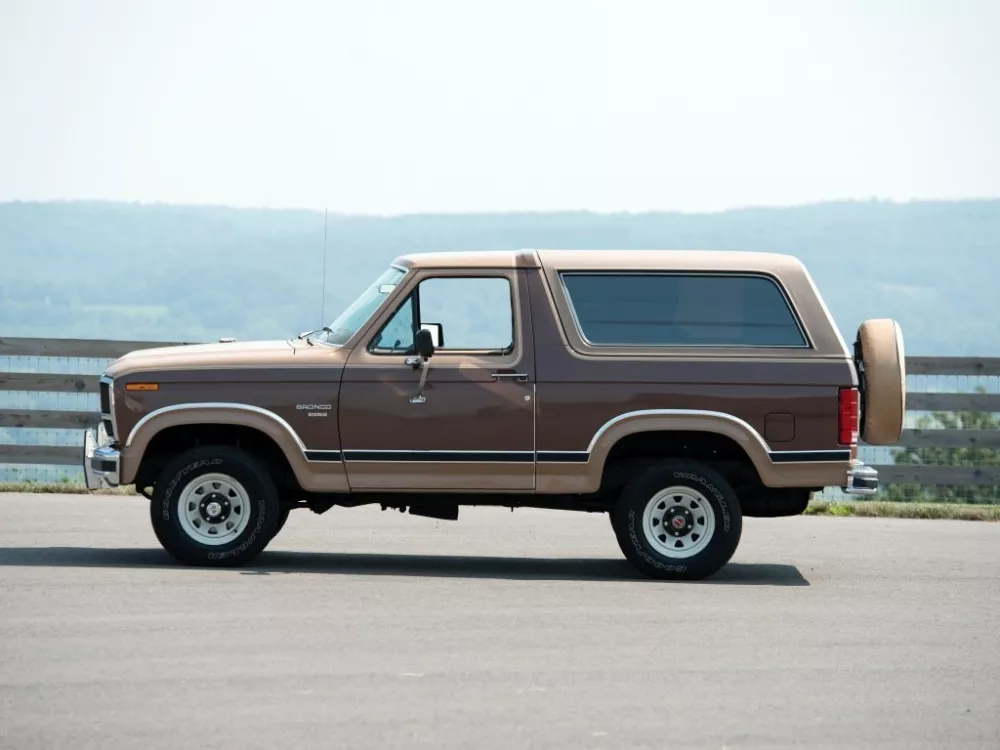 Автомобиль Ford Bronco III Внедорожник (3 двери)