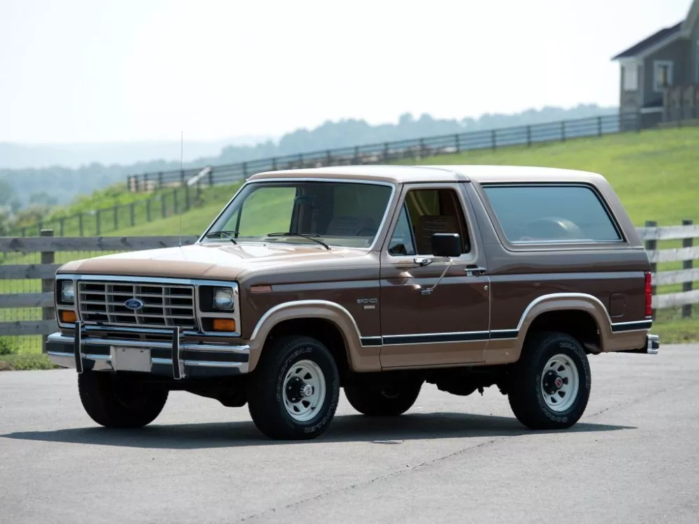 Автомобиль Ford Bronco III Внедорожник (3 двери)