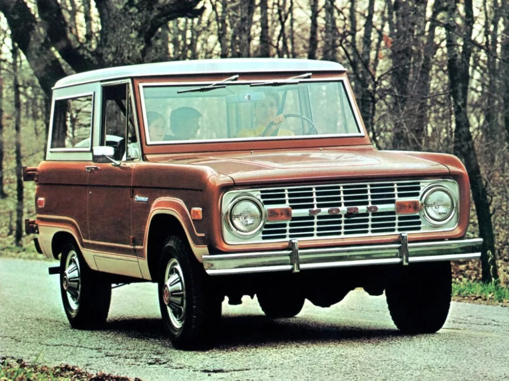 Автомобиль Ford Bronco I Внедорожник (3 двери)