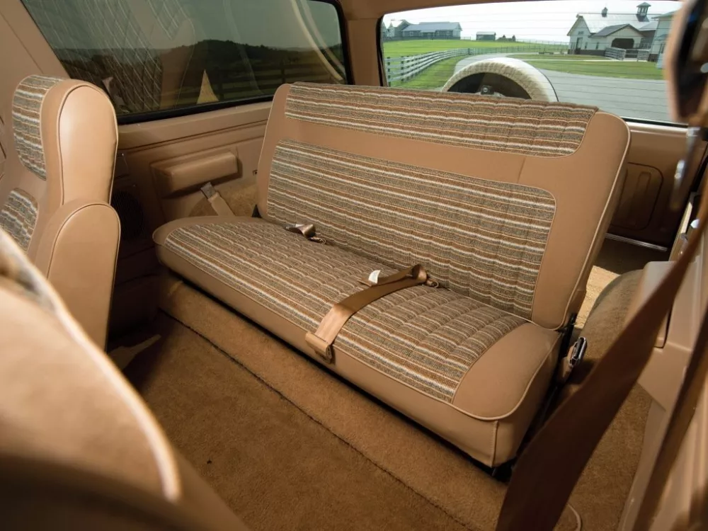 Автомобиль Ford Bronco III Внедорожник (3 двери)