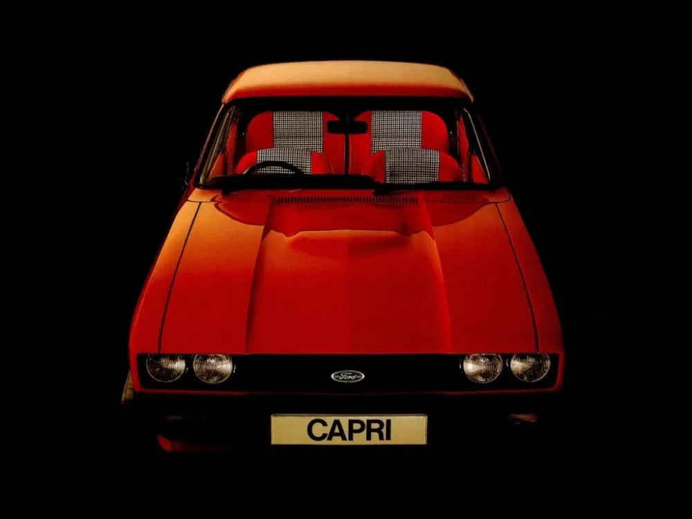 Автомобиль Ford Capri III Купе
